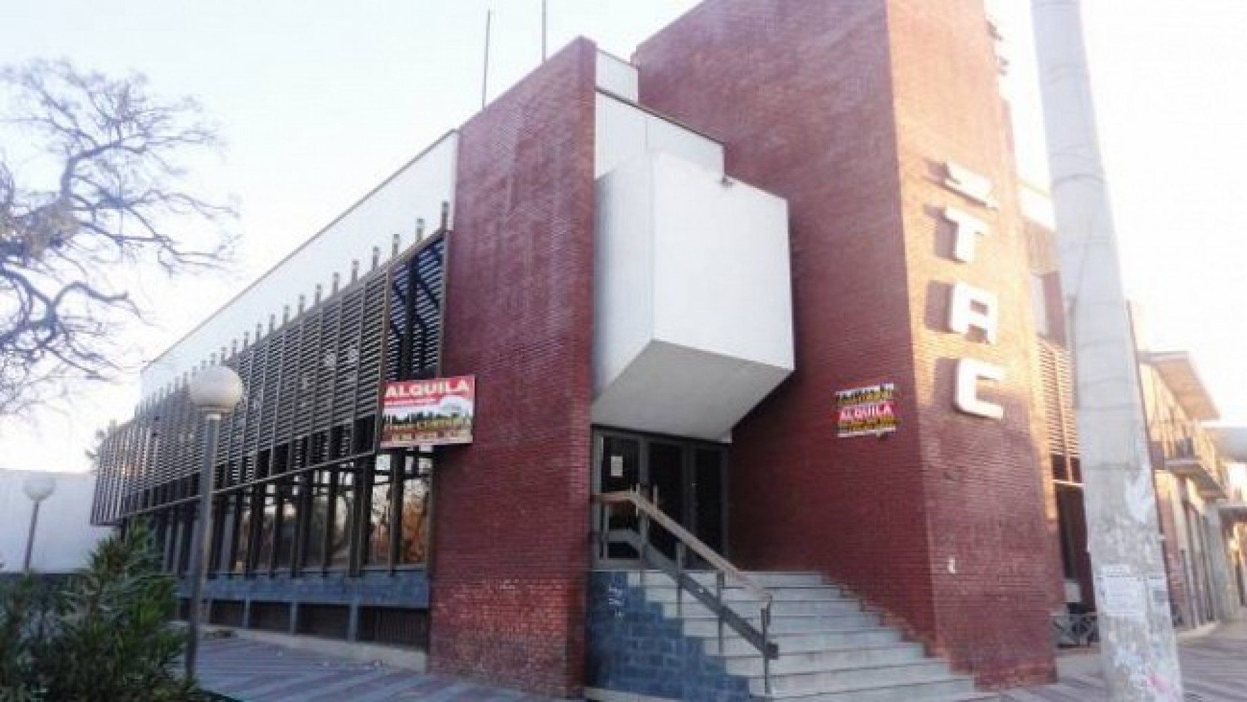 Alquilan el tradicional edificio de la TAC