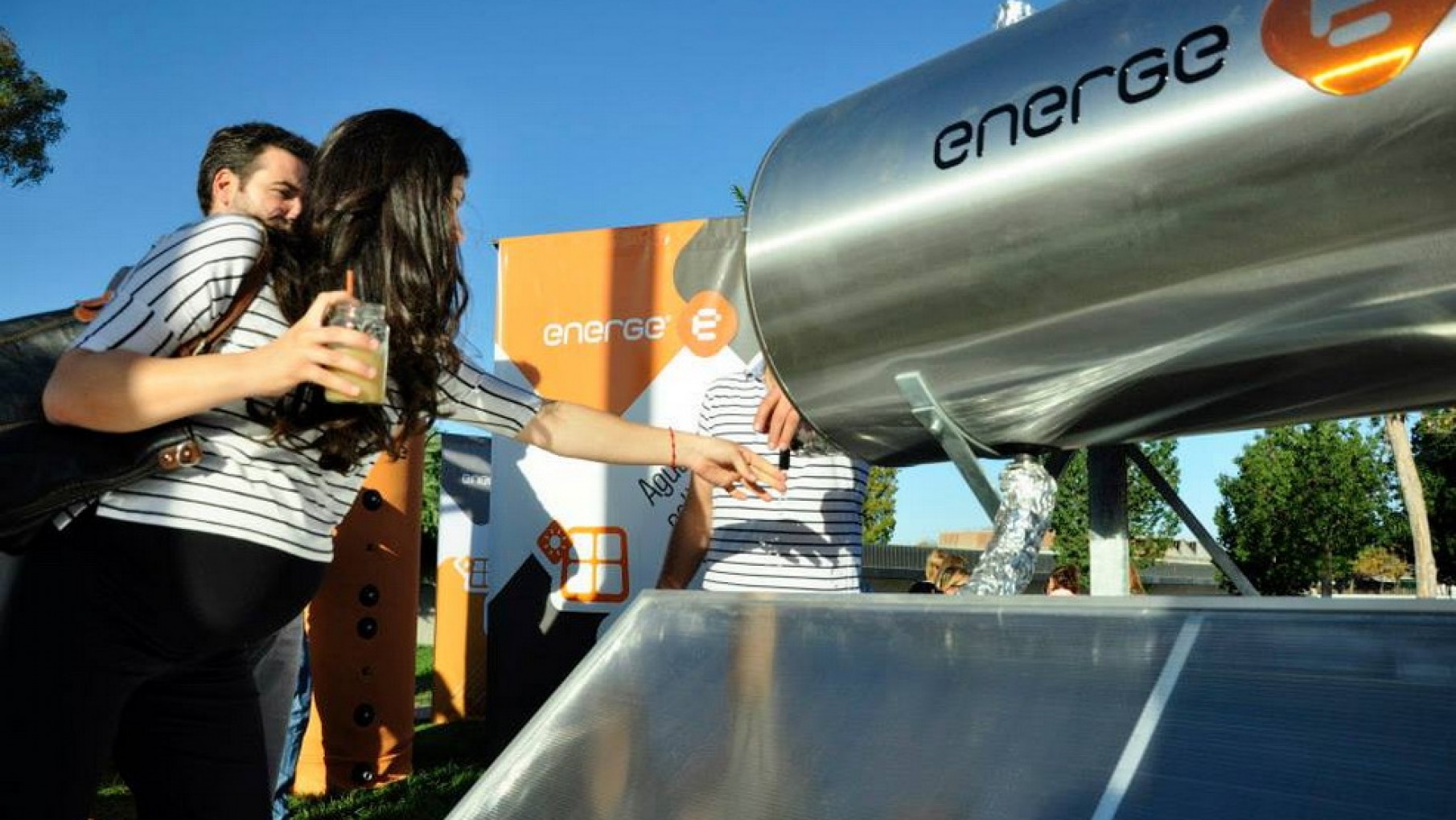 Avanza la idea mendocina de masificar calefones y cocinas solares