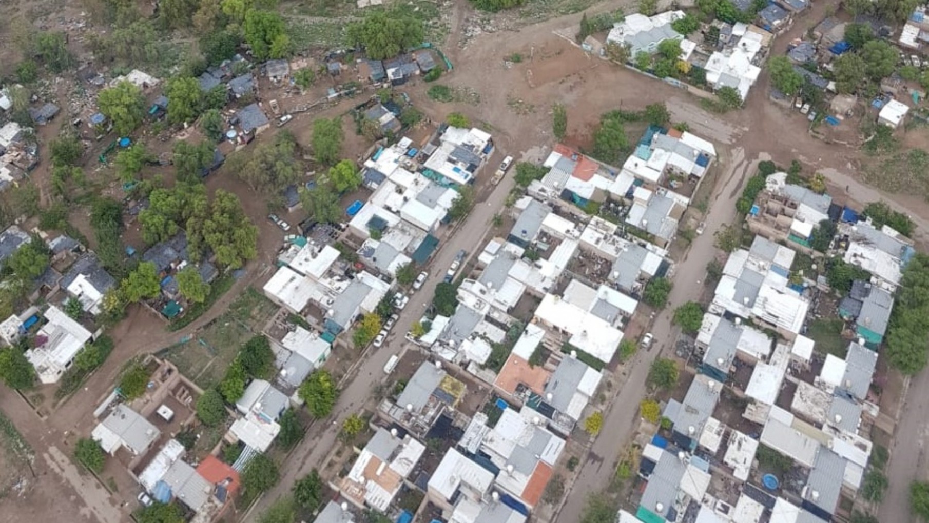 El Gobierno denunció penalmente y multó a un desarrollo irregular del piedemonte