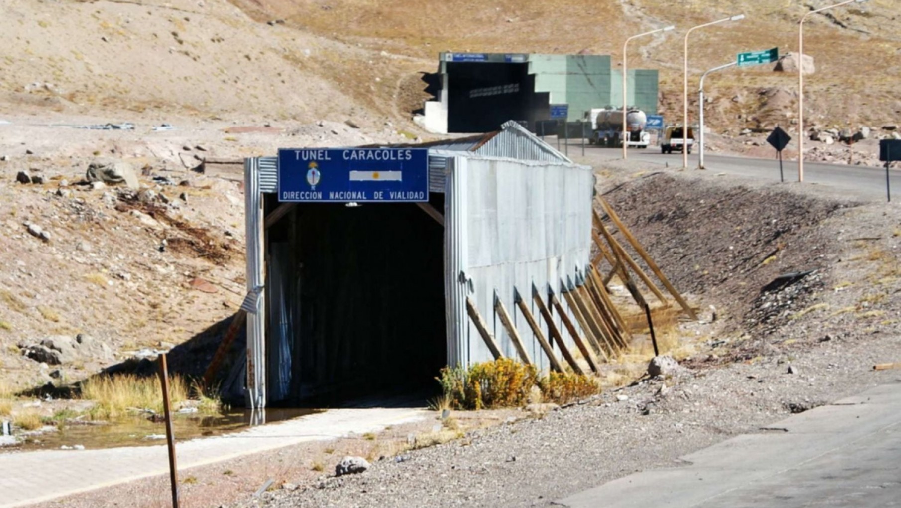 Ya es oficial: licitan arreglos para abrir otro túnel en el Cristo Redentor