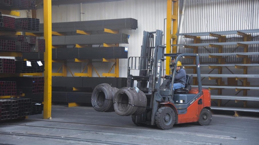Crece la producción de un material esencial para la construcción  
