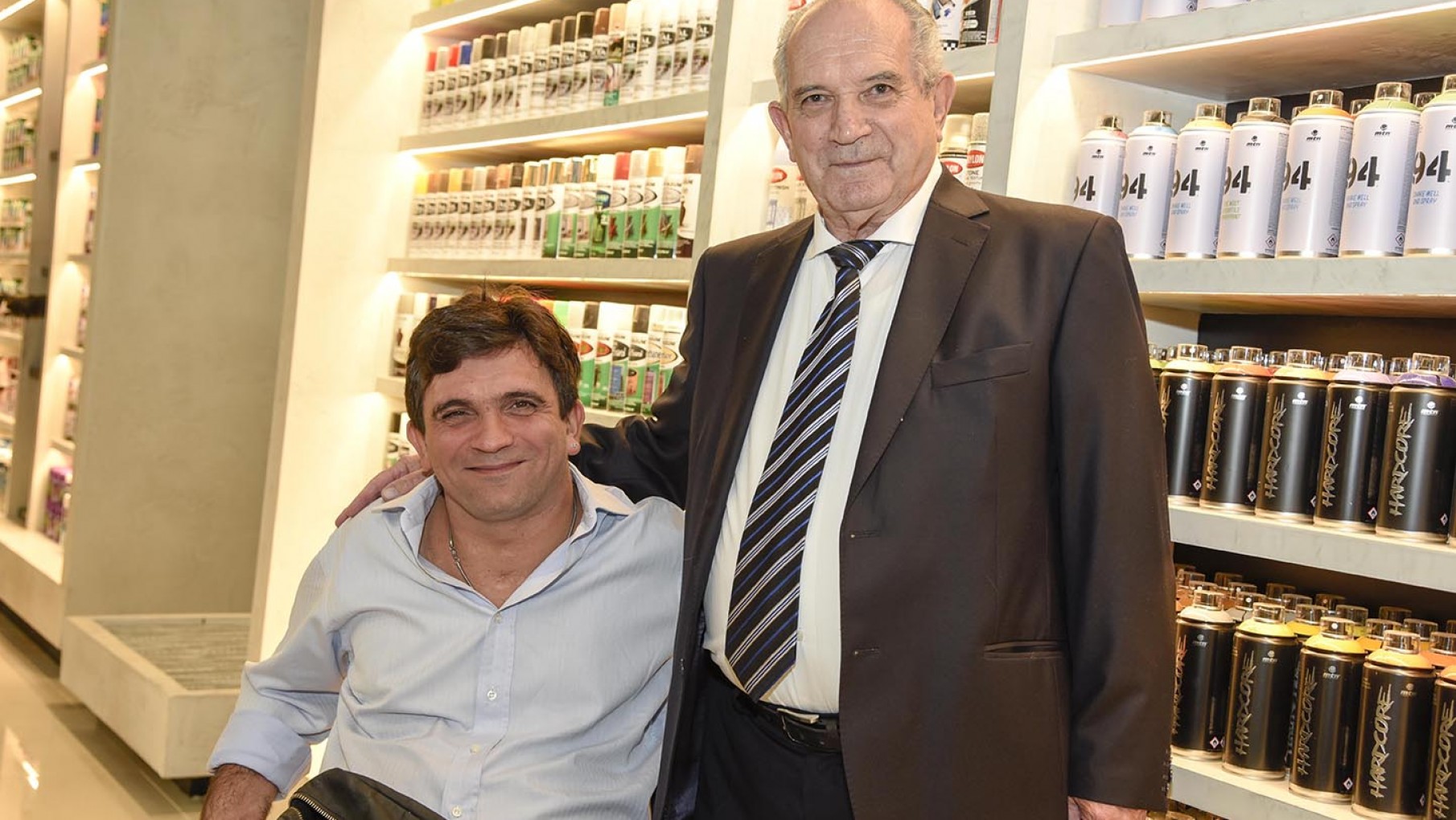 Andrés Merino llega a los 20 locales y sigue en crecimiento