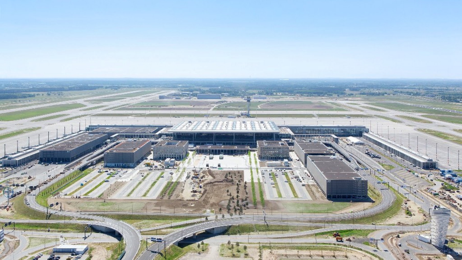 Coronavirus: proponen convertir un aeropuerto de Berlín en un súper hospital