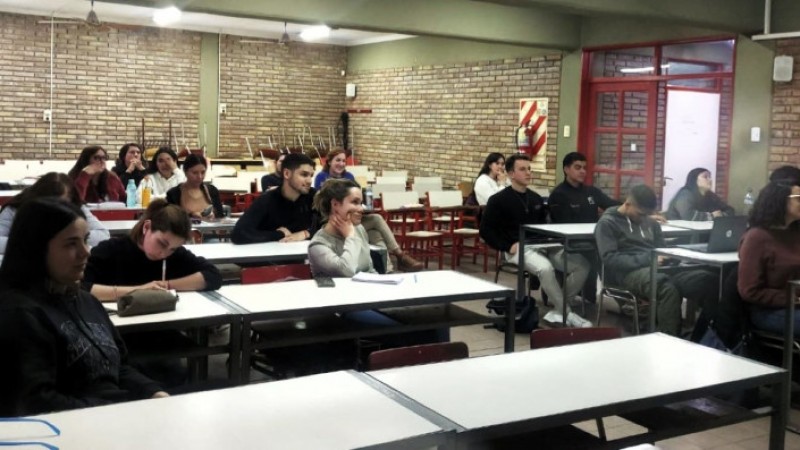 Tres cursos imperdibles para potenciar el perfil laboral y académico de toda persona interesada