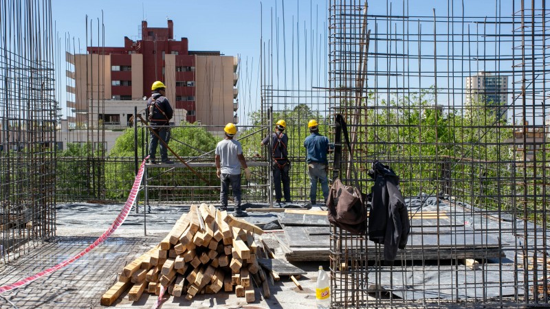 Avanza el edificio Parque Agustín en la Quinta Sección
