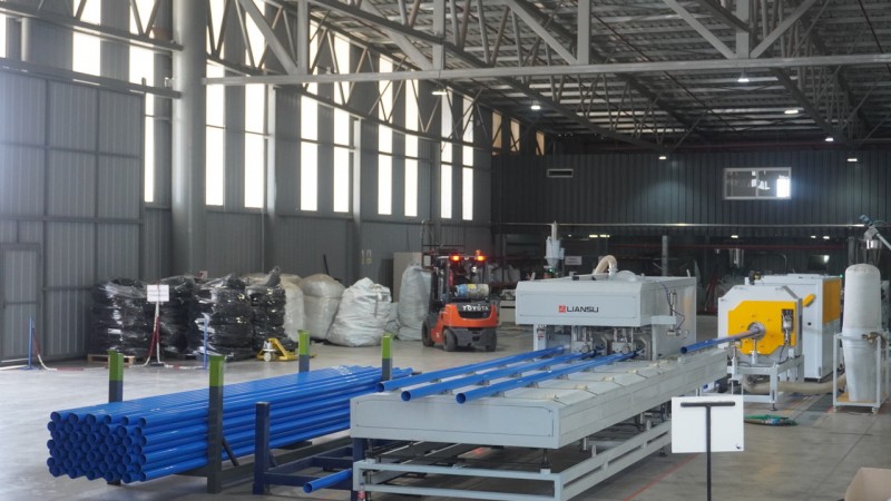 Halpern revoluciona la conducción del agua con la primera fábrica de caños de PVC del oeste argentino