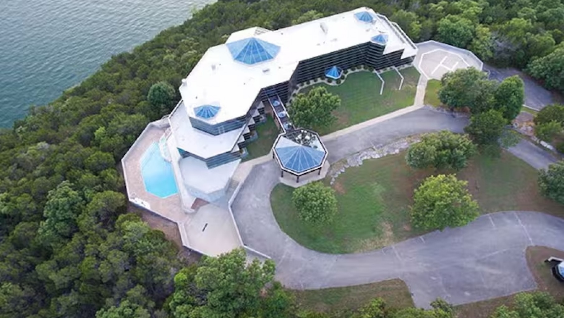 Esta es la mansión "más fea del mundo"