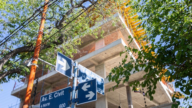 Avanzan las obras del edificio Novscat, uno de los proyectos que renovará la Quinta Sección