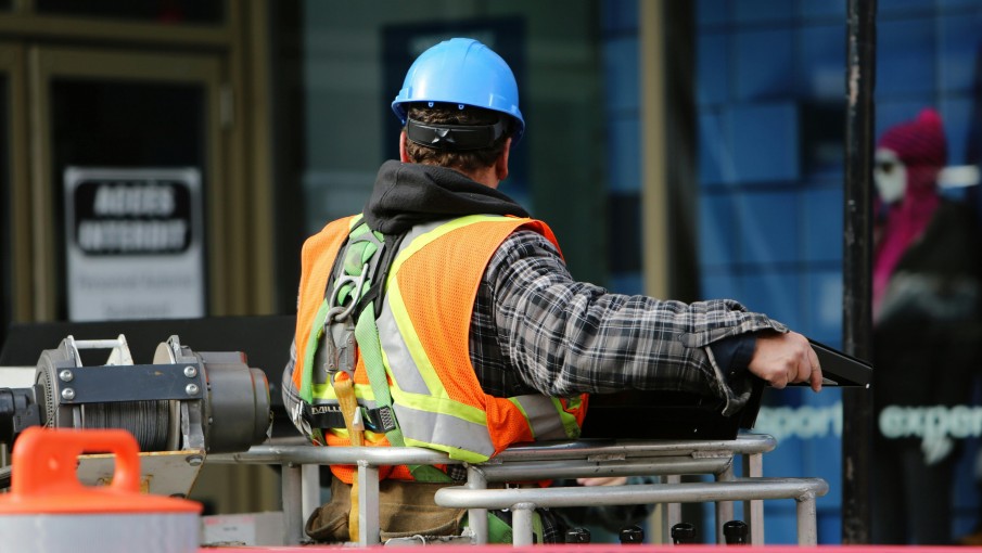 Cuánto ganan los albañiles y obreros de construcción en abril de 2025