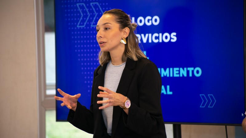 Una joven mendocina lidera la transformación industrial con inteligencia artificial