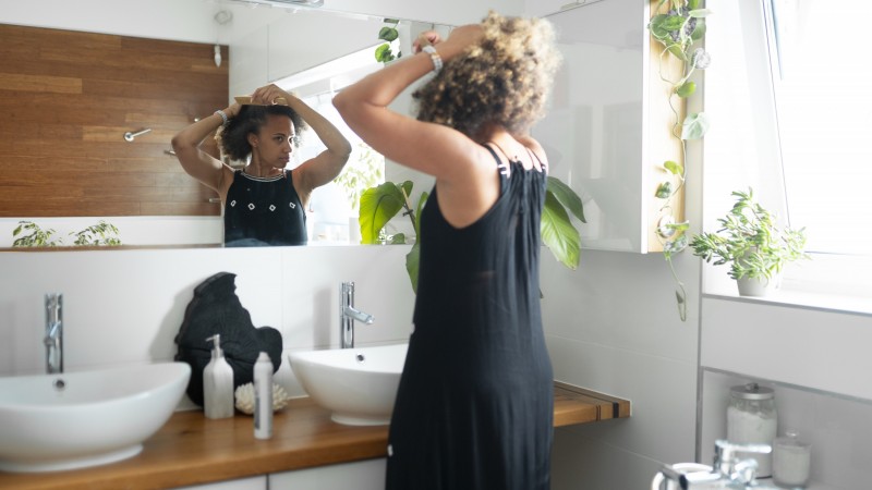 Baños: cómo transformar un ambiente funcional en un espacio íntimo y confortable