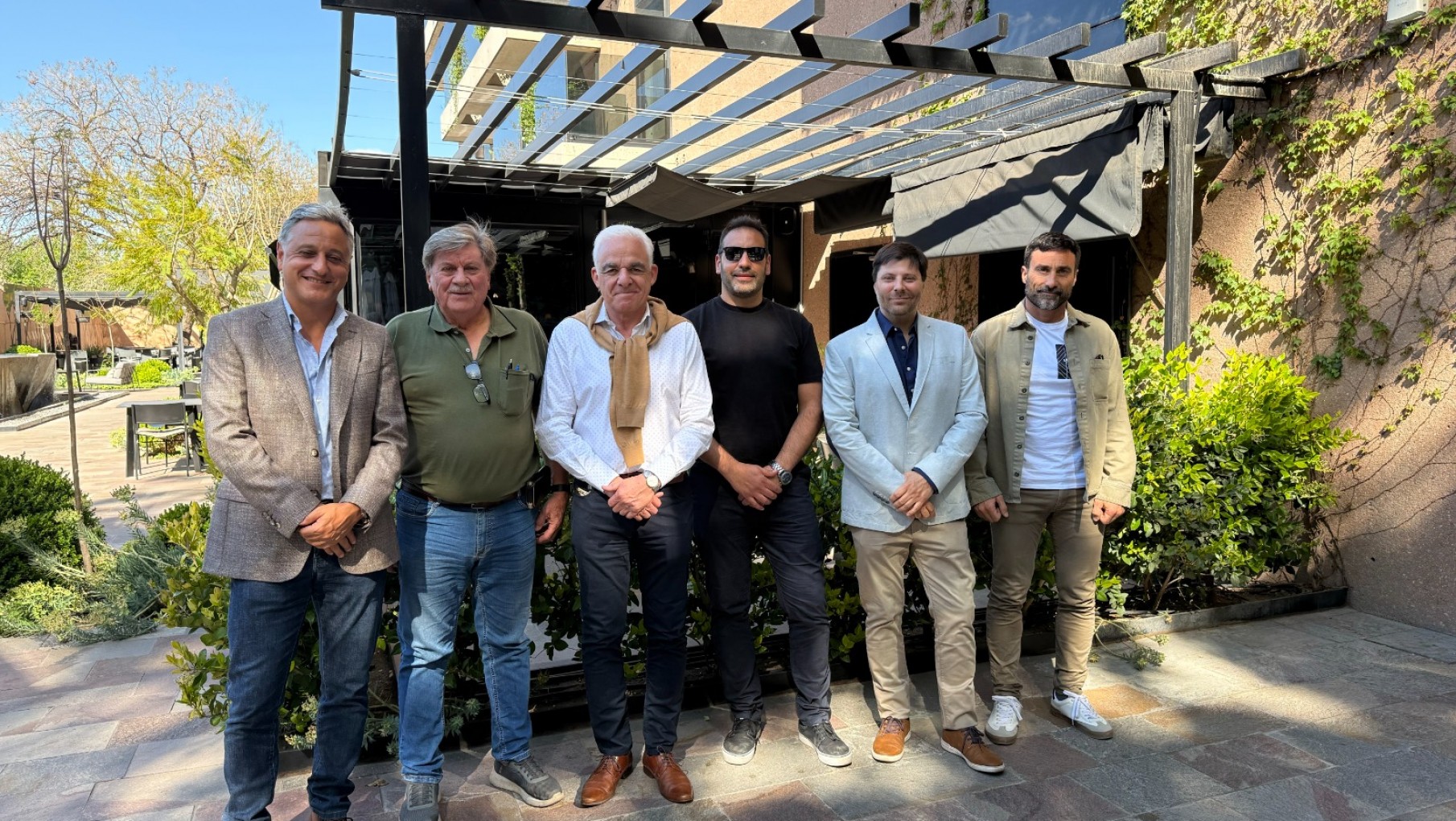 Noveno Almuerzo Área Tres: 6 referentes de la construcción compartieron sus experiencias y desafíos