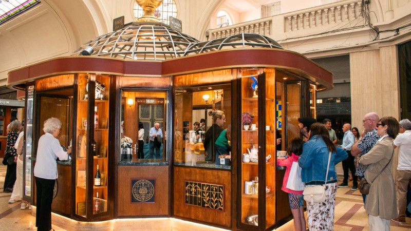 Un café de solo 10m² abrió sus puertas en el corazón de la Ciudad