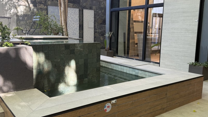 Naturaleza y diseño en equilibrio: las tendencias para los exteriores este 2025