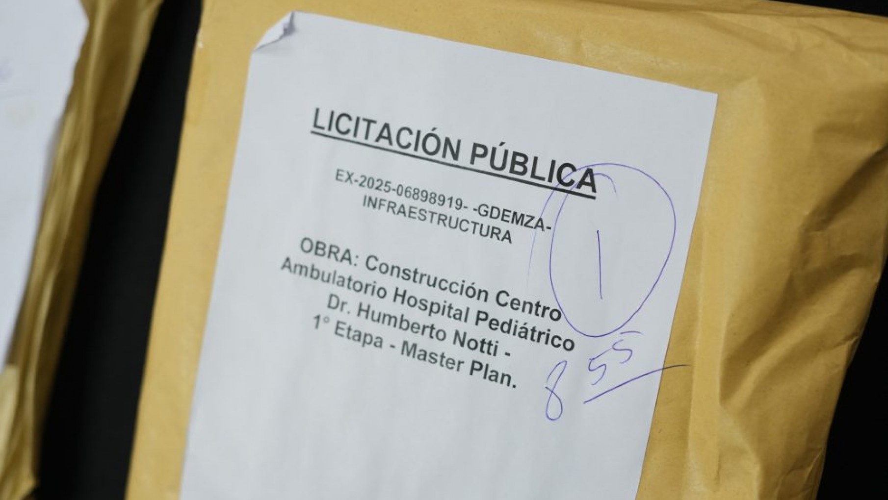 Once empresas pujan por el nuevo Centro Ambulatorio del Hospital Pediátrico Dr. Humberto Notti