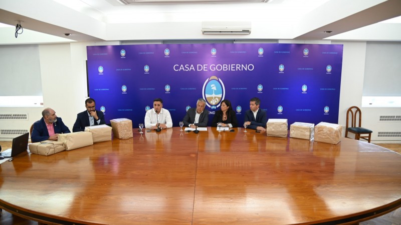 Son 14 las empresas que compiten por la licitación del Acceso Este