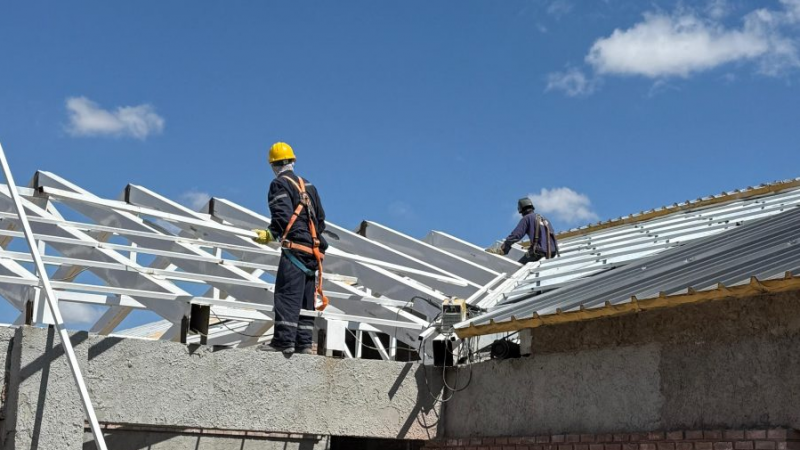 Malargüe: la escuela Izsaky ya tiene un 30% de avance y afianza su hoja de ruta