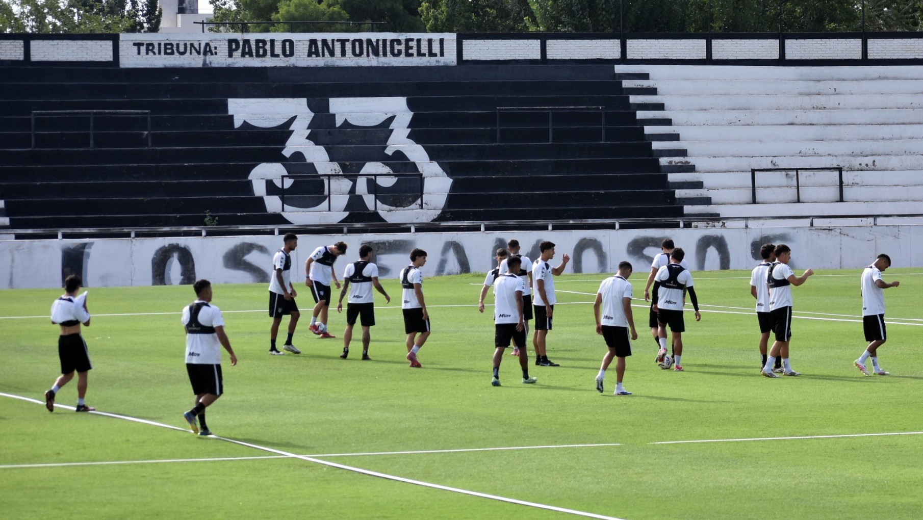 Arquitectura de una pasión: curiosidades de los estadios argentinos