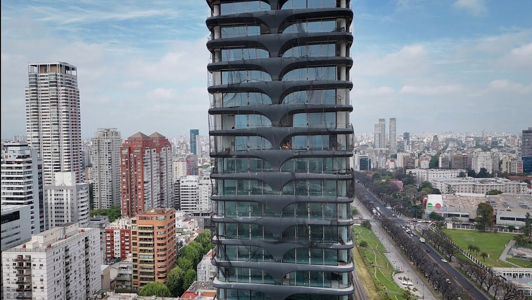 Zaha Hadid y la huella curva que dejó en Argentina