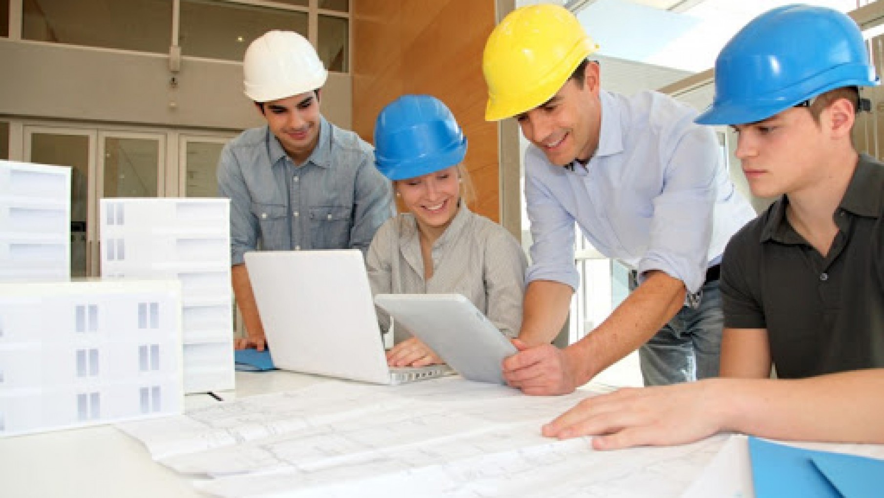 Centros de Ingenieros de Mendoza propusieron el reinicio de las obras privadas