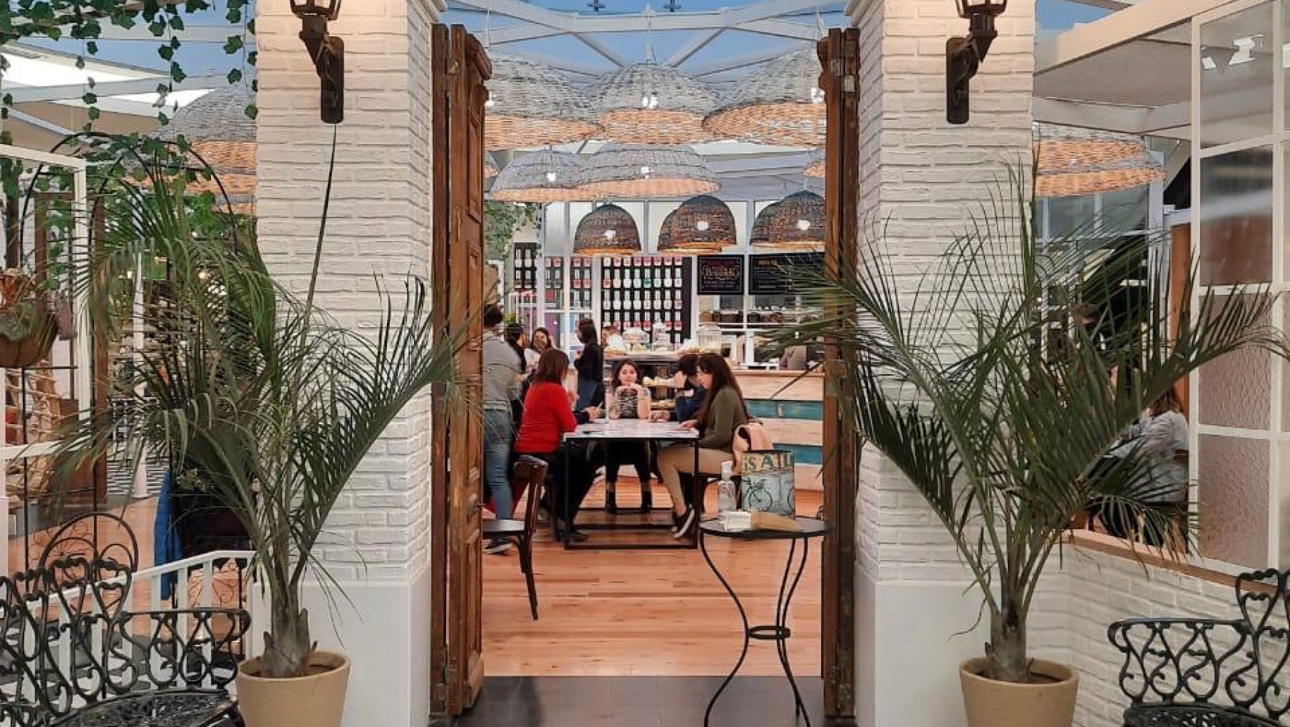 Rama Negra: la casa de Café