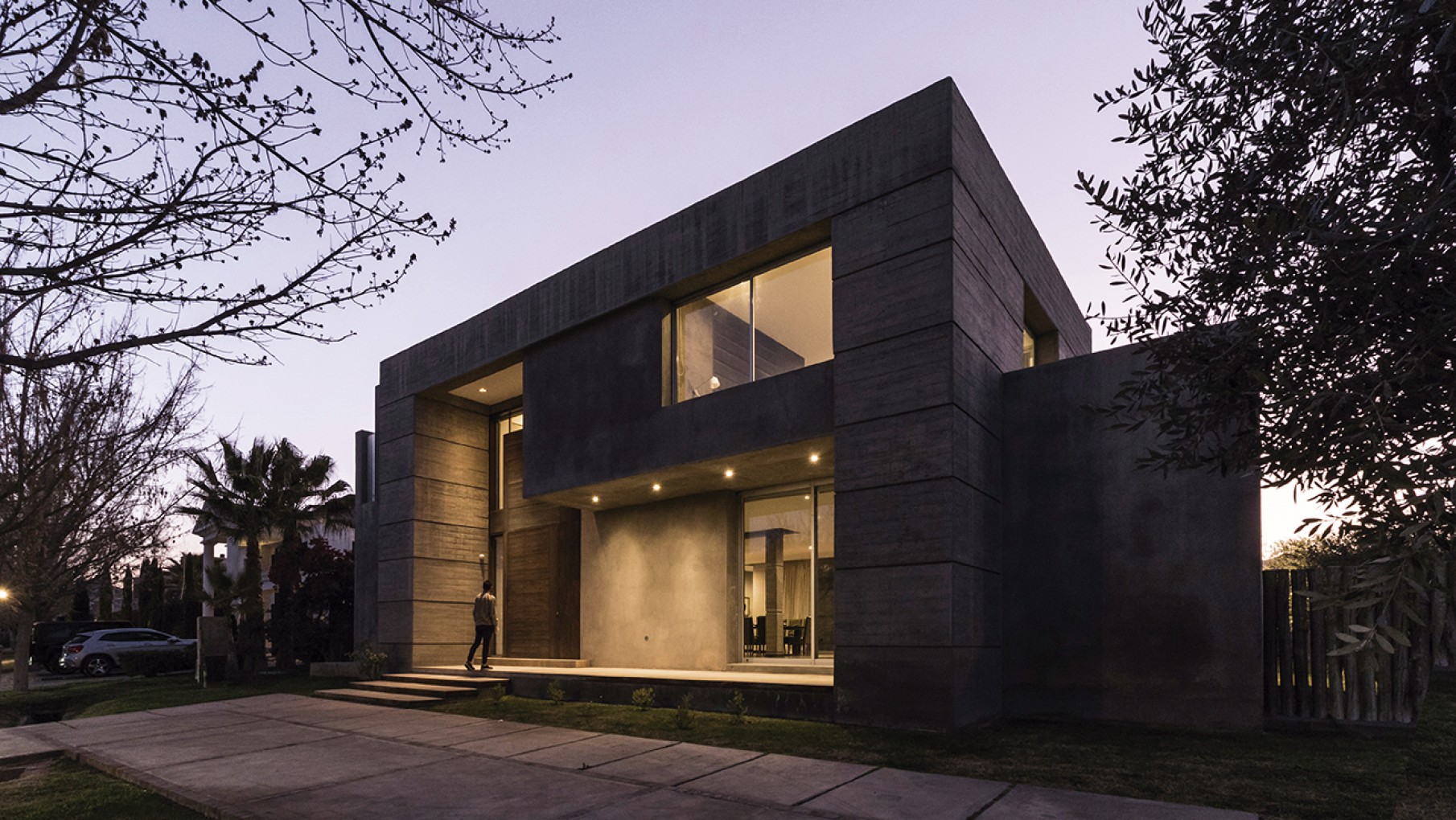 Síntesis entre hormigón y transparencias