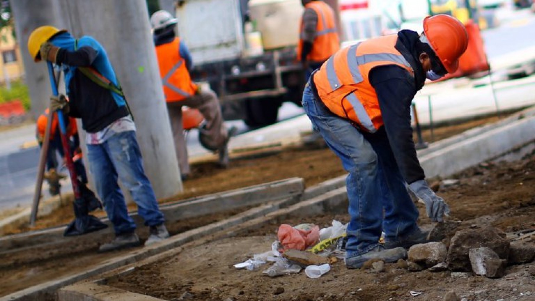 El empleo formal en la industria de la construcción continúa recuperándose
