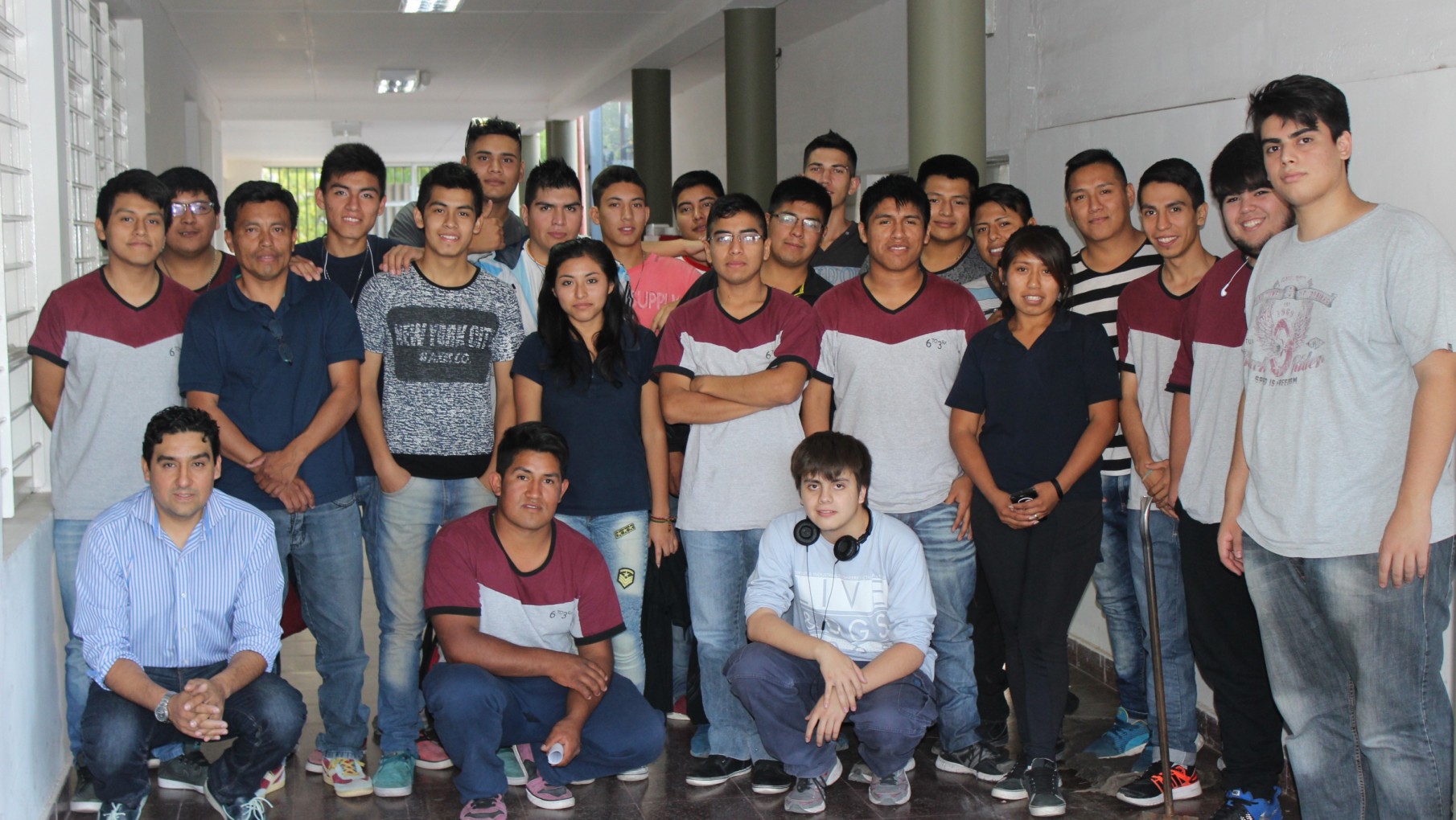 Entregan matrículas gratuitas para egresados de escuelas técnicas