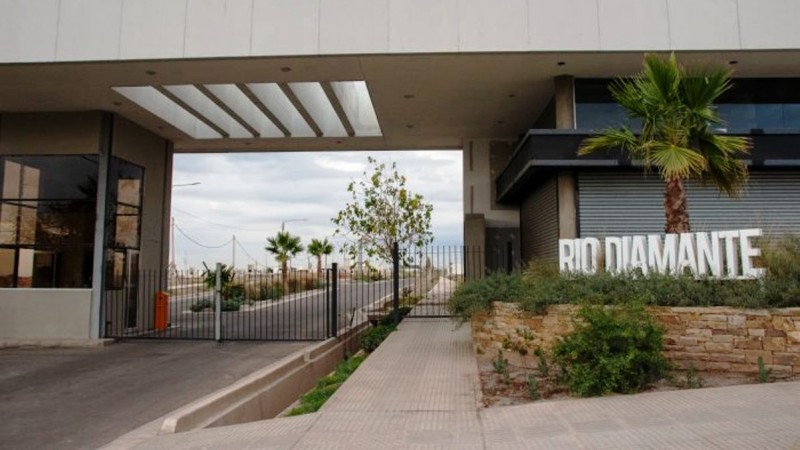 Estas son las casas con excelentes terminaciones financiadas por el IPV y una constructora local