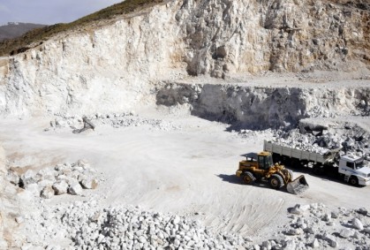 Según un informe oficial, el 80% de la facturación de la minería queda en el país