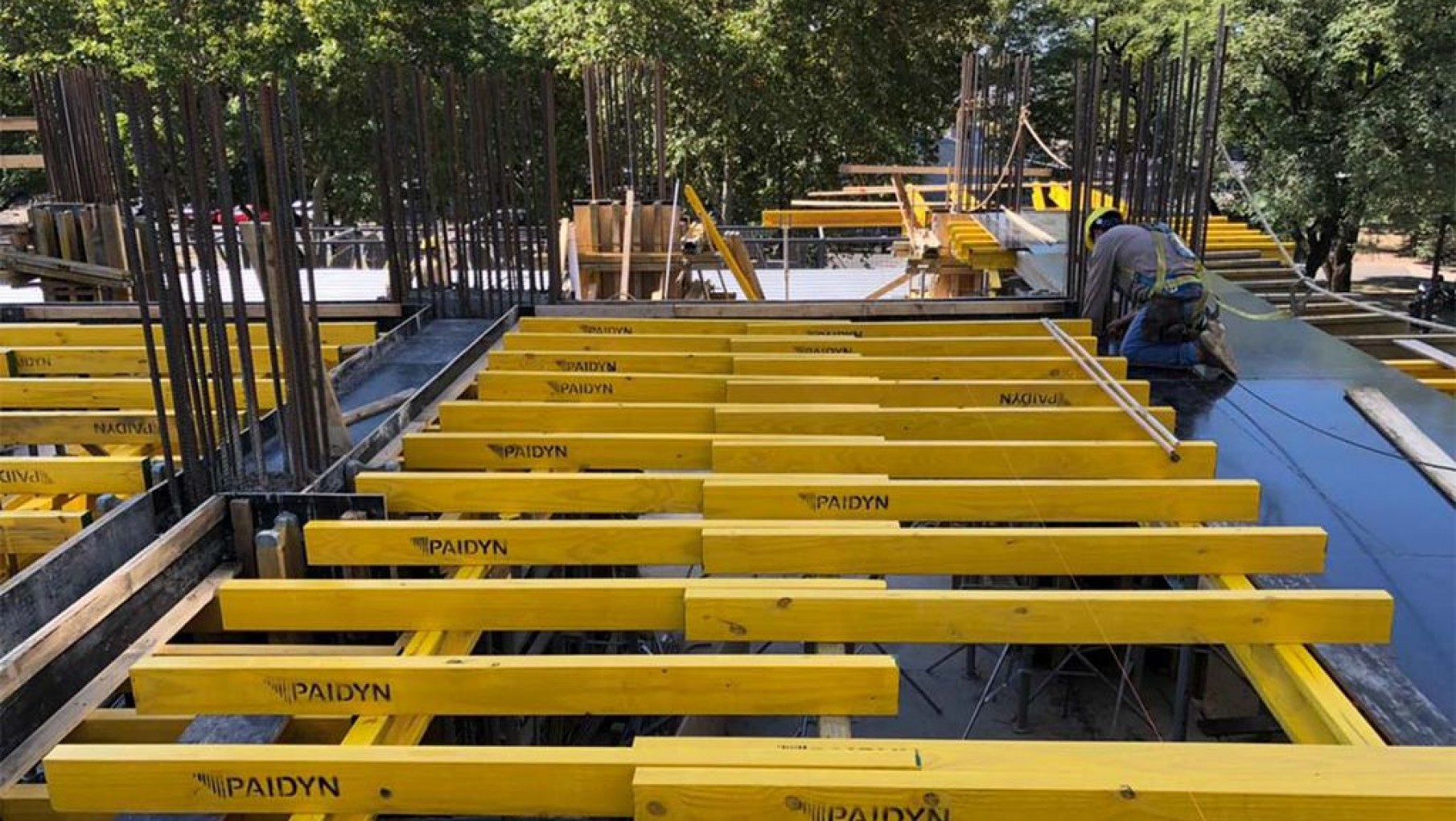 Las vigas de encofrado desempeñan un gran papel en las obras de construcción