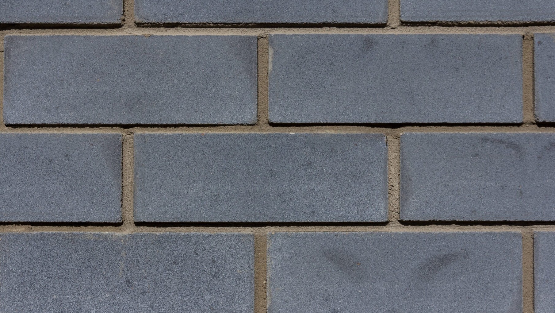 Construyeron la primera planta industrial del país para producir bloques ecológicos vibrocomprimidos