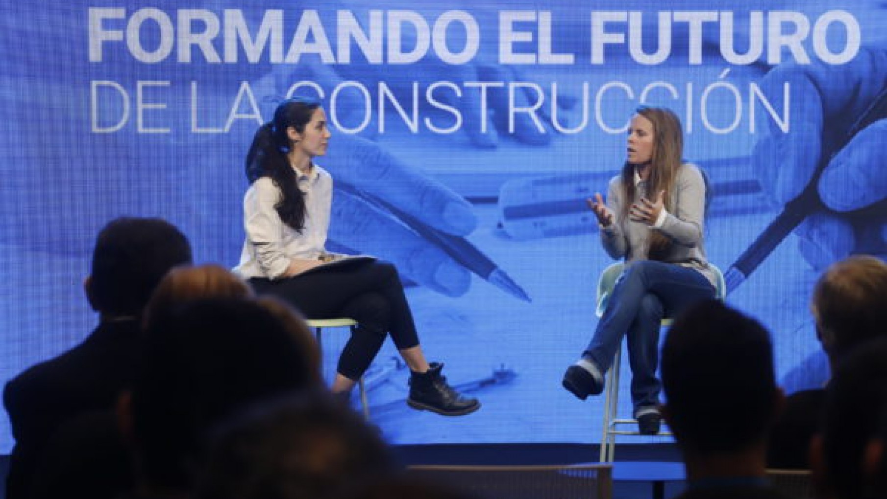 Debaten sobre nuevas tendencias y las relaciones laborales en la construcción