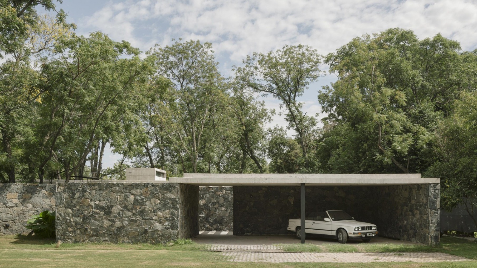Casa Paraíso: Arquitectura, naturaleza y espacio