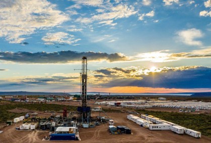 Neuquén busca duplicar la producción de petróleo en dos años