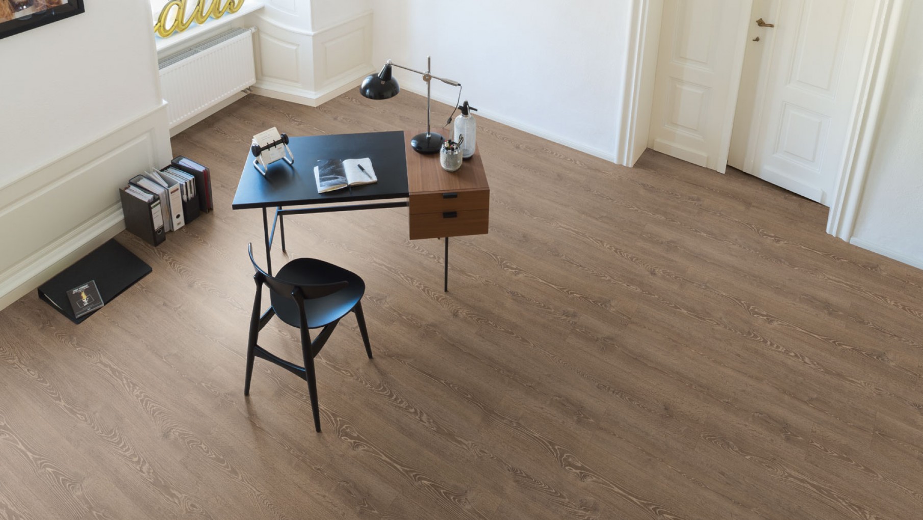 Pisos que son el complemento ideal para los colores de tendencia en decoración de interiores