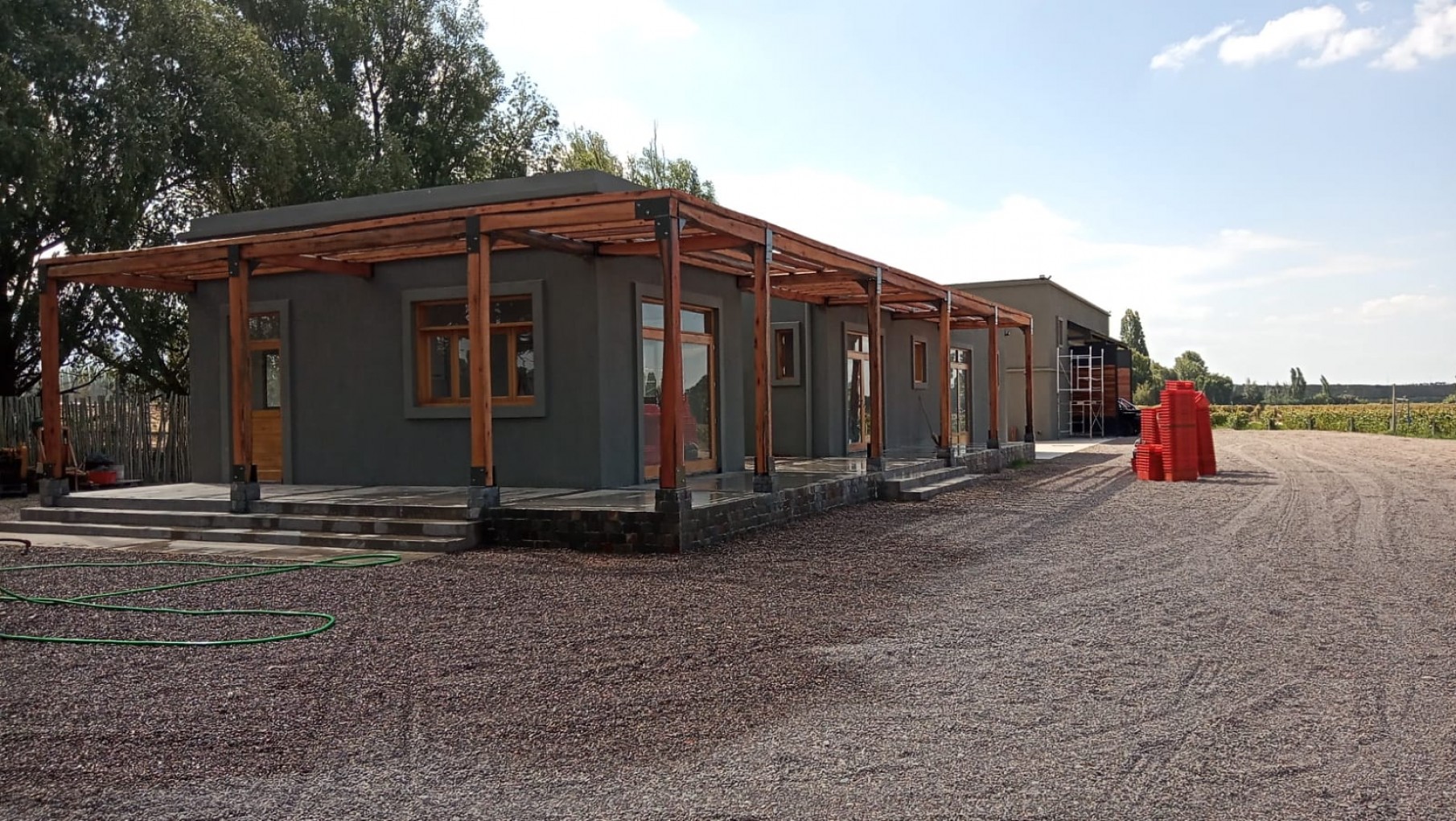 Edmon SA inauguró sus nuevas oficinas en San Martín