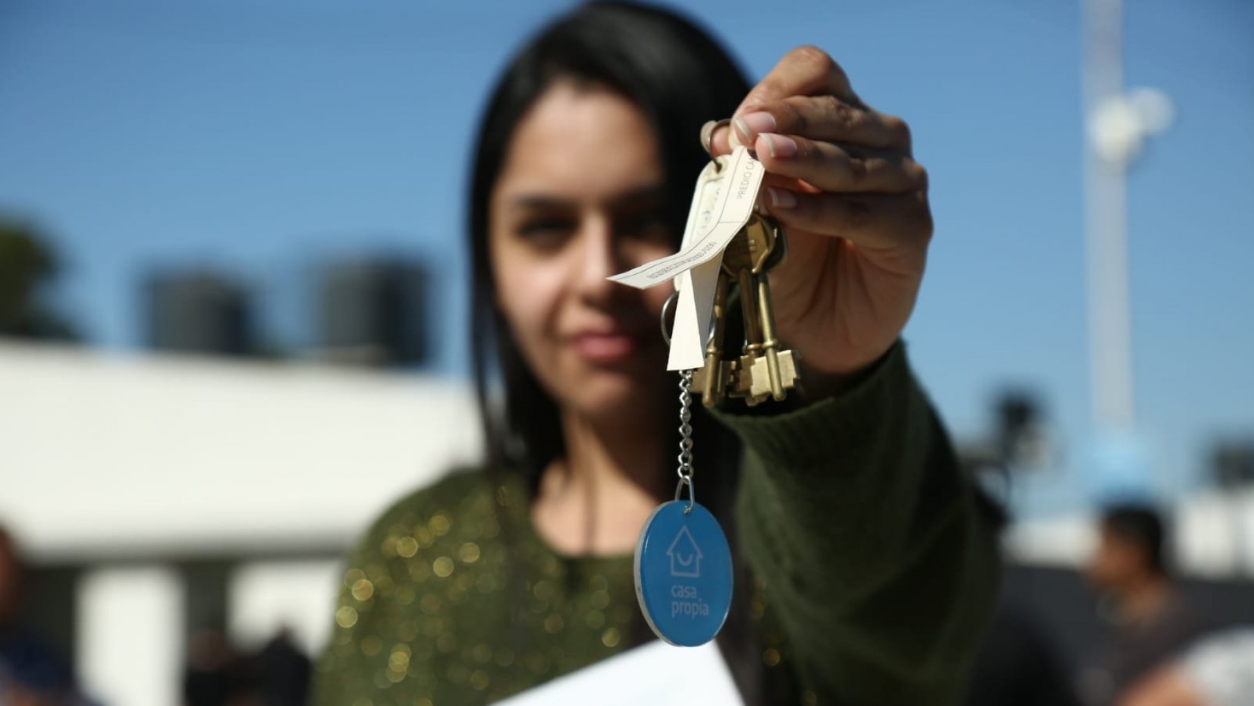 El sueño de la casa propia: el gobierno evalúa lanzar un crédito hipotecario ajustable por salario