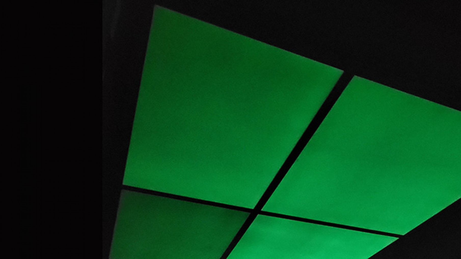 Desarrollan una placa de yeso con "luz propia"