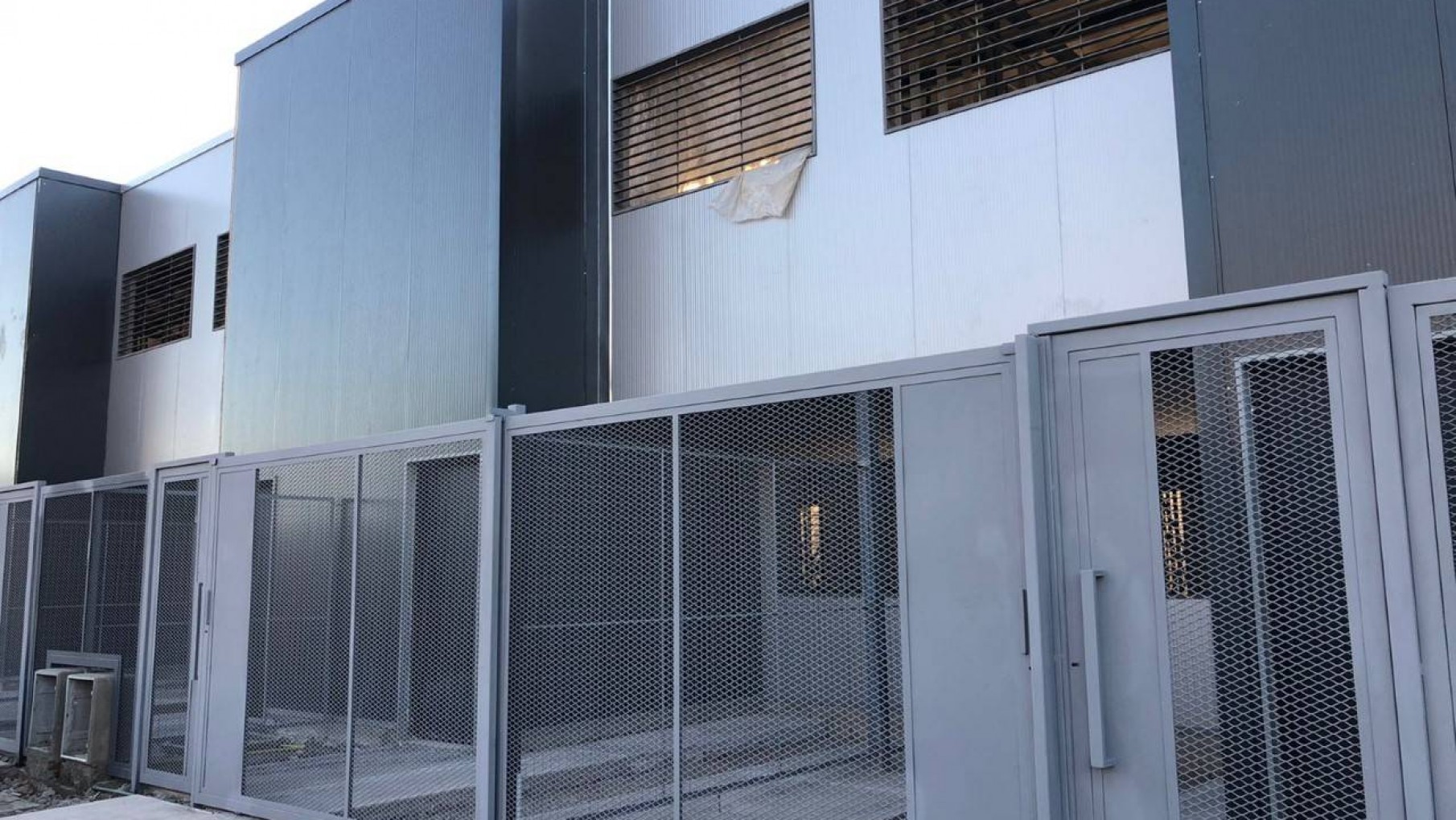 Dos mendocinos impulsores de la eficiencia energética en unidades habitacionales