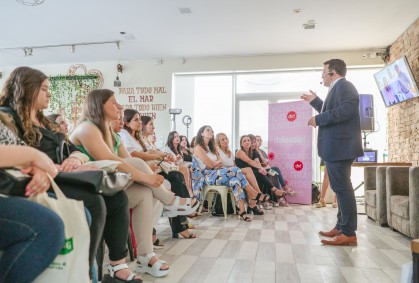 Exitoso encuentro de mujeres empresarias en zona Este