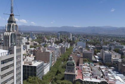 Hoy se rematarán propiedades de la Dirección General de Escuelas 