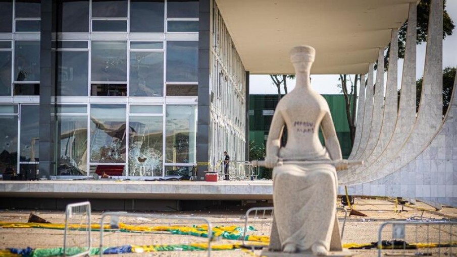 Califican como "patrimonicidio" el saqueo y destrucción de edificios públicos en Brasilia