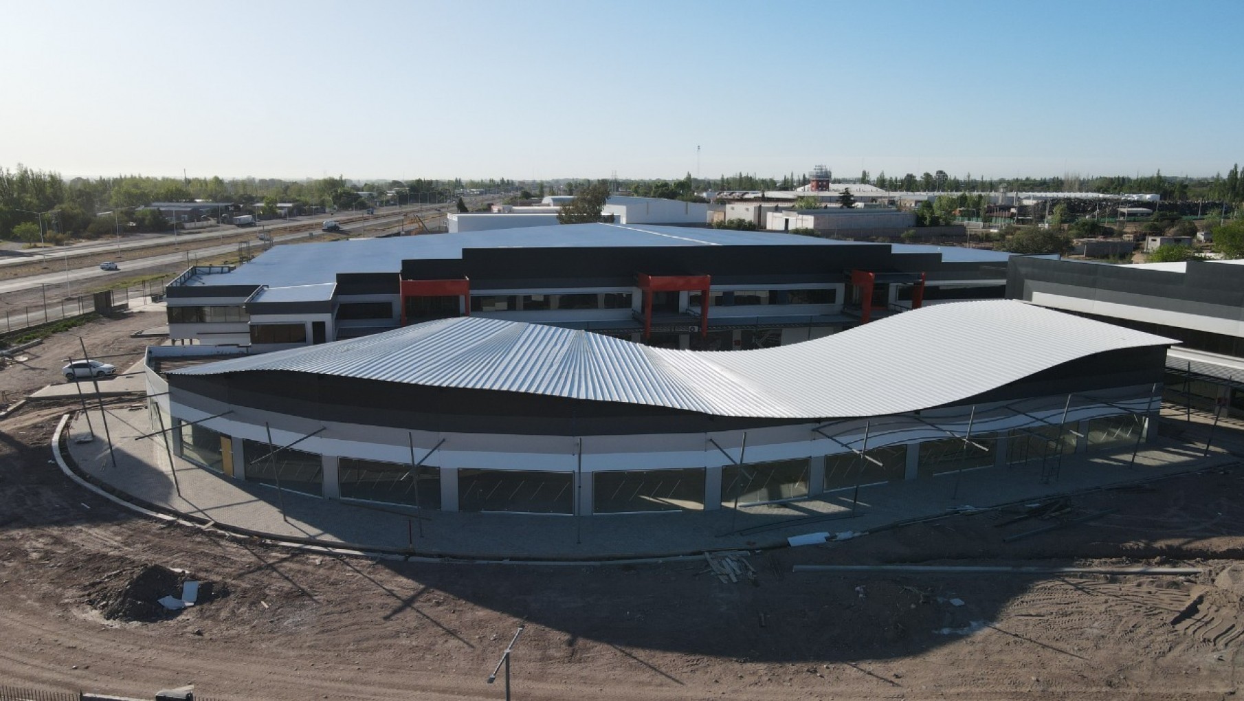 El novedoso polo comercial de la construcción que se levanta en Mendoza