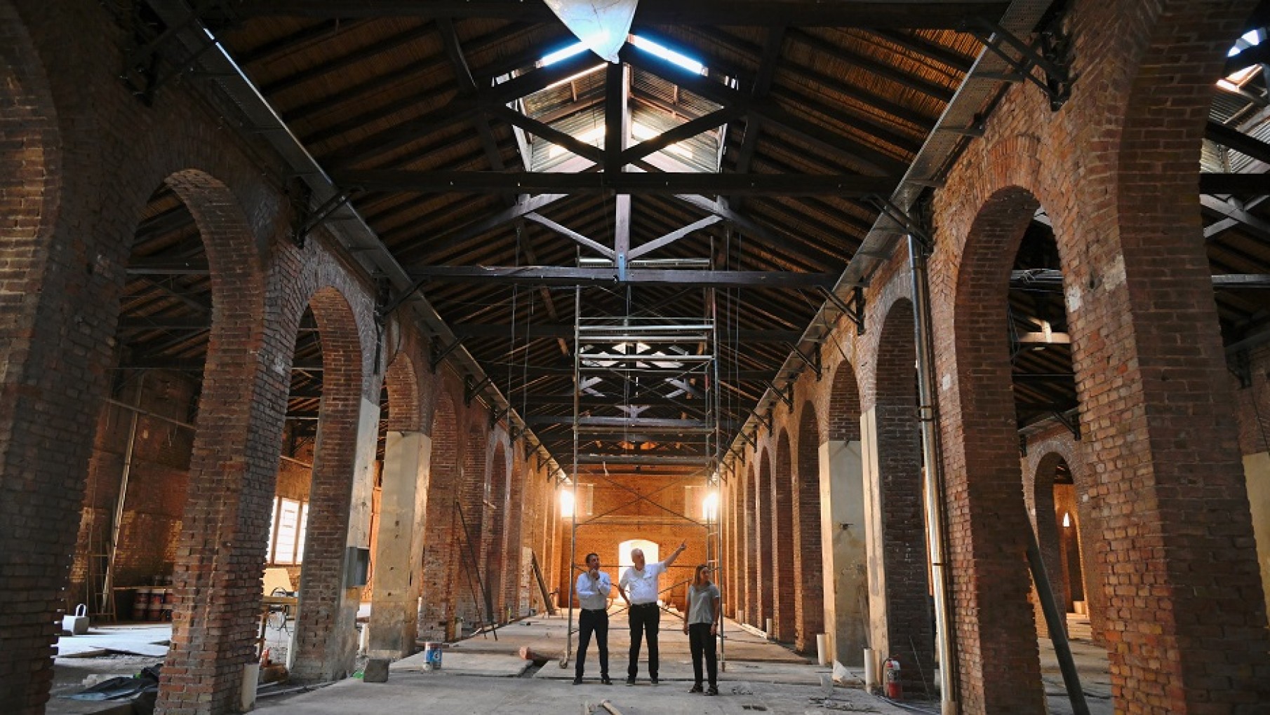 Espacio Arizu: Los trabajos están muy avanzados en una de las naves principales