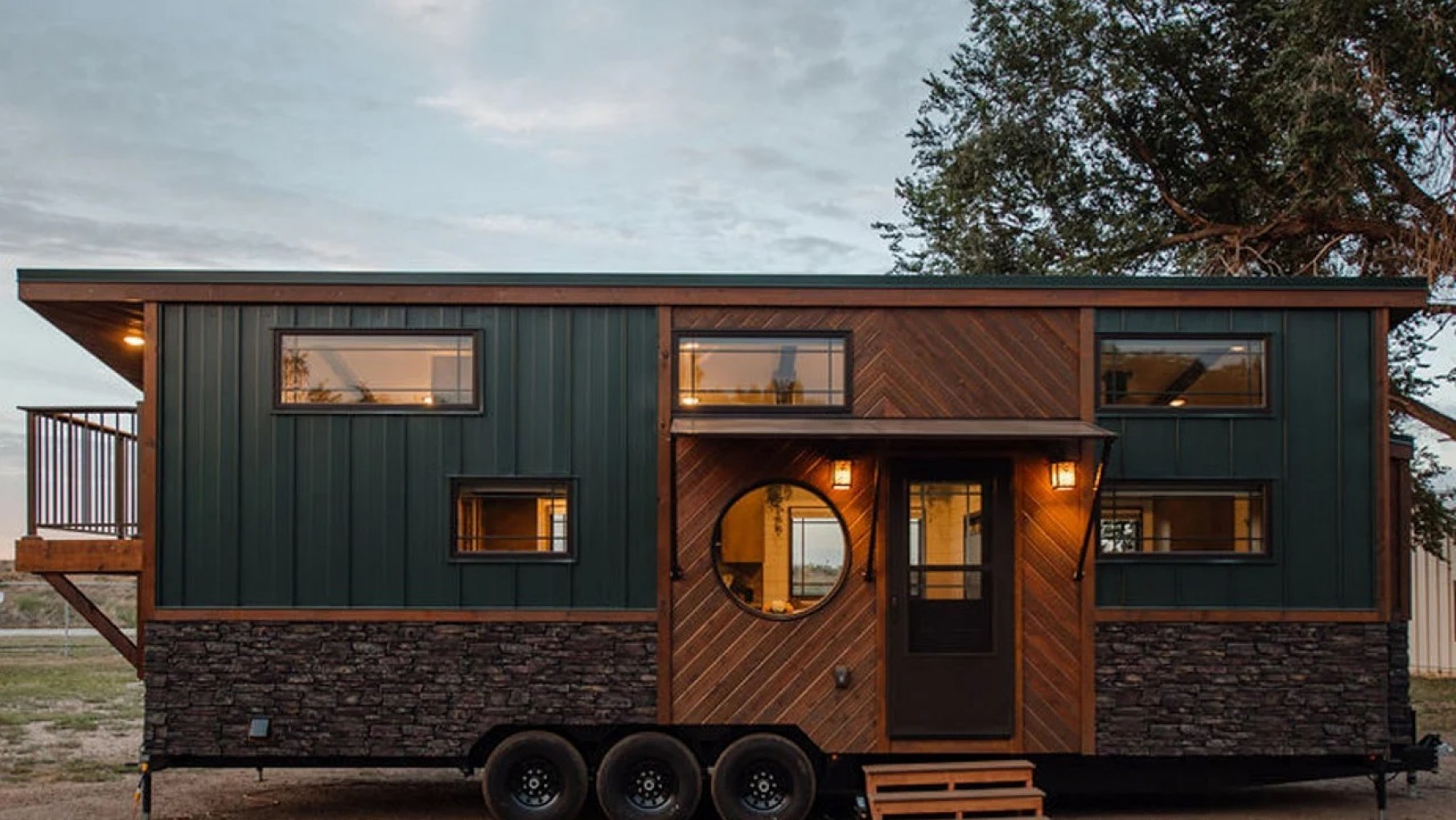Una tiny house no tan tiny: conocé esta espaciosa y lujosa casa remolcable
