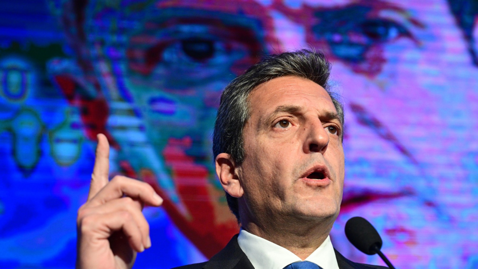 Massa se despega de la grieta y viaja a Chile por cerrar un importante acuerdo energético