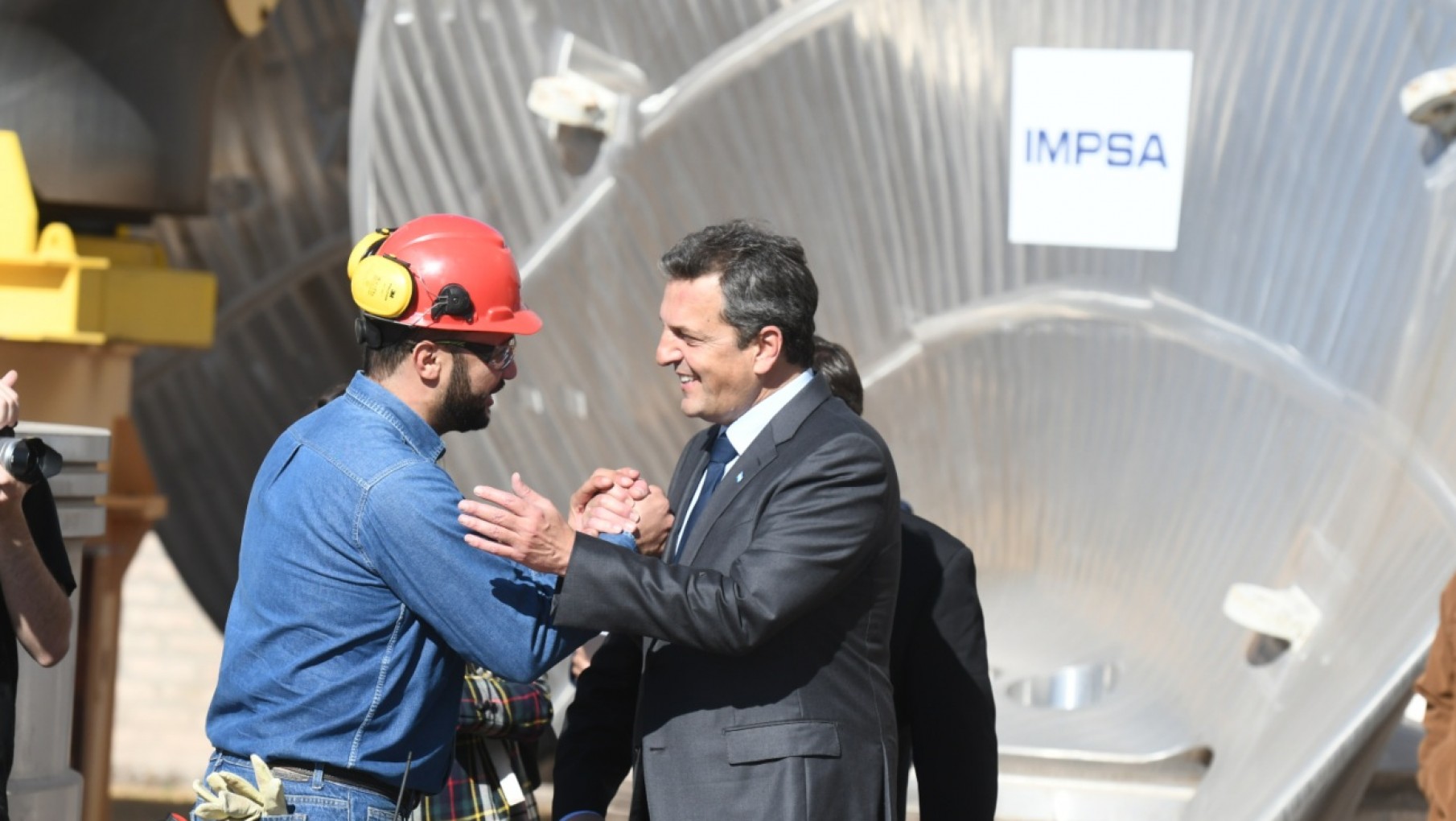 Massa en Mendoza: "Impsa tiene los próximos cuatro años garantizados"