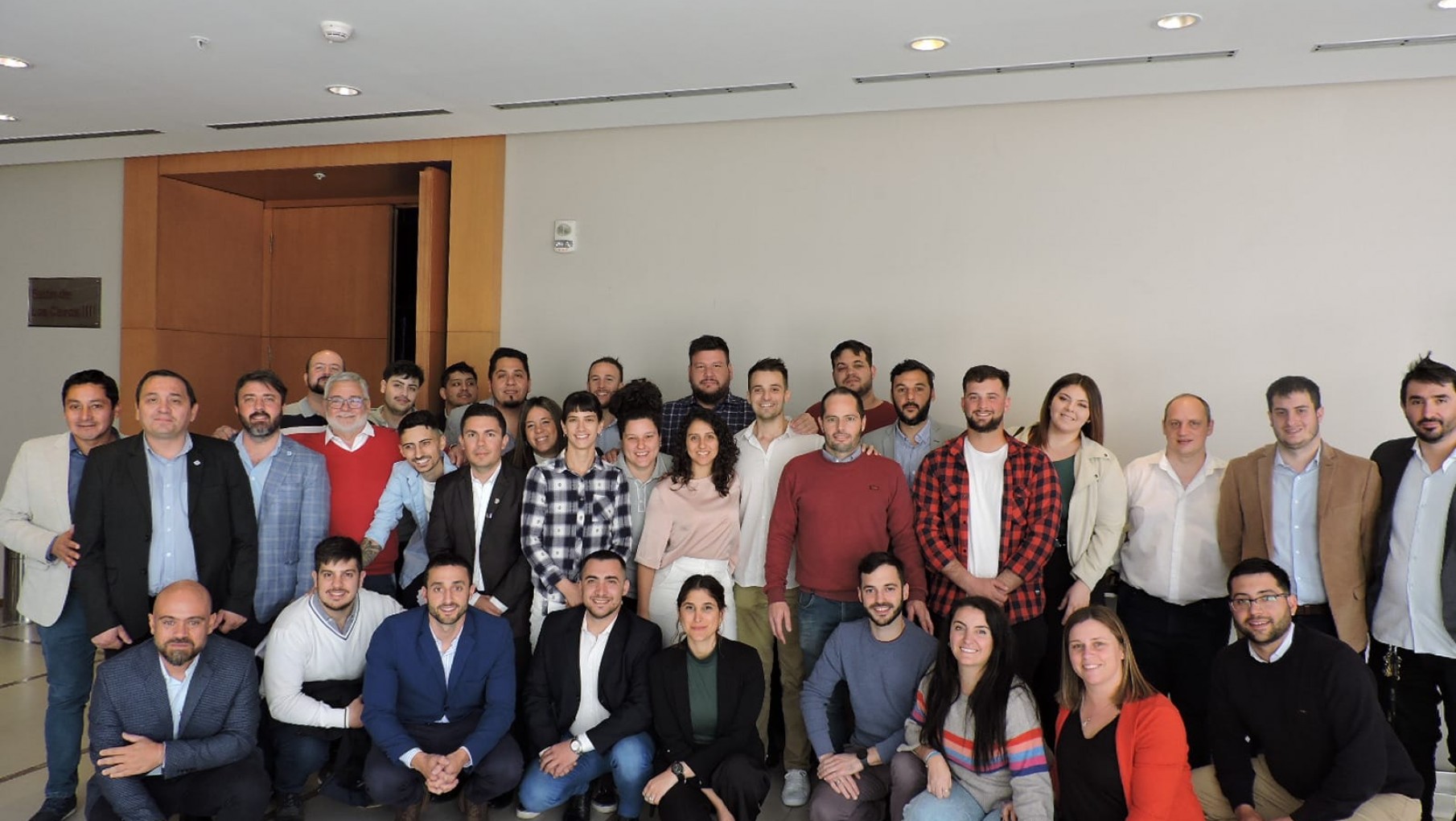 La industria nacional a través de la mirada de las nuevas generaciones