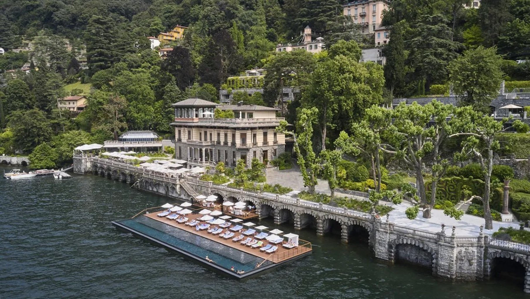Descubrí donde se encuentra la piscina infinita flotante más grande del mundo